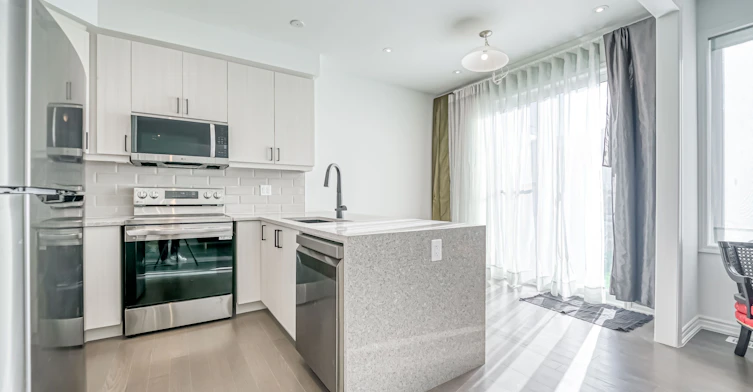 49 Mcbride Trail, Barrie, ON, L9J 0Y8 - 9