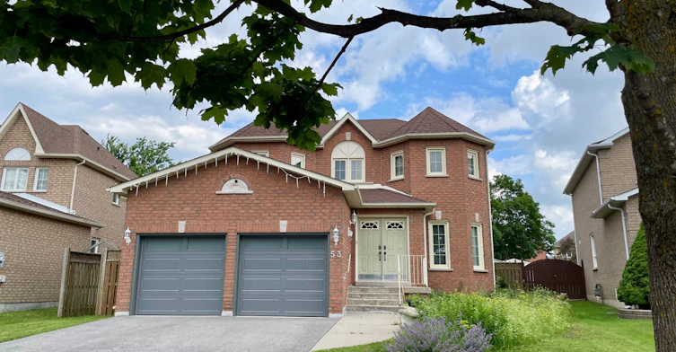 53 Brown Street W, Barrie, ON, L4N 7V5