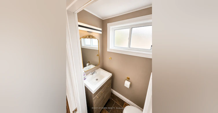 22 Charlbrook Avenue, Barrie, ON, L4M 2Y4 - 7