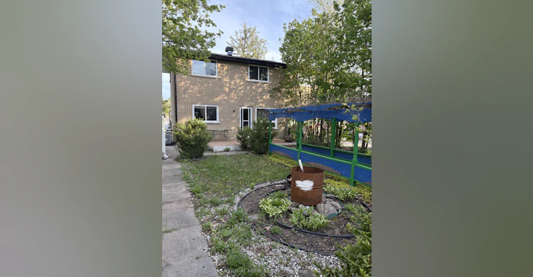 22 Charlbrook Avenue, Barrie, ON, L4M 2Y4 - 11