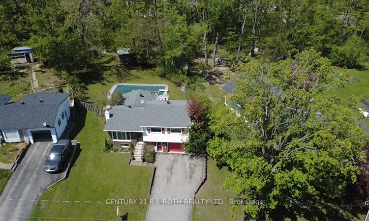 8 Sandra Drive