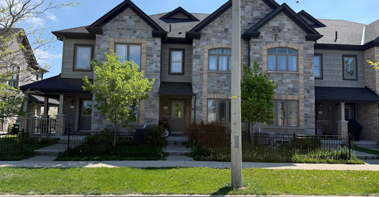 63 Batteaux Street, Barrie, ON, L4M 0K6