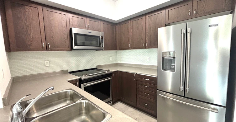 107-295 Cundles Road E, Barrie, ON, L4M 0K8 - 3