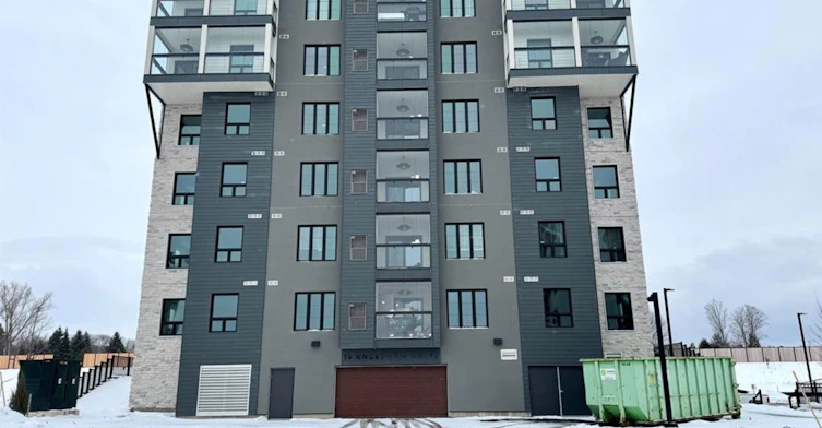 102-15 Kneeshaw Drive, Barrie, ON, L9J 0X9 - 48