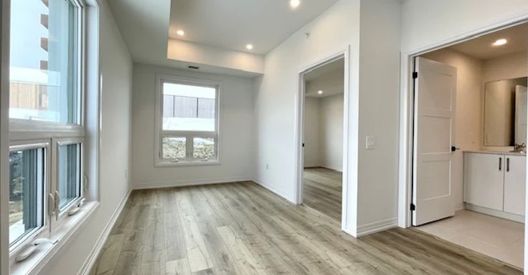 102-15 Kneeshaw Drive, Barrie, ON, L9J 0X9 - 11