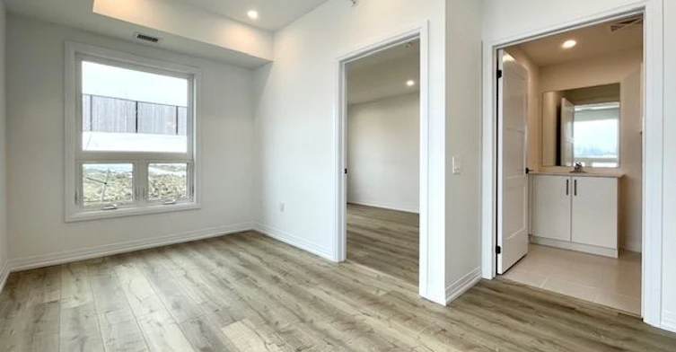 102-15 Kneeshaw Drive, Barrie, ON, L9J 0X9 - 14