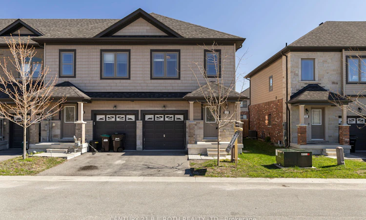 27 Cygnus Crescent