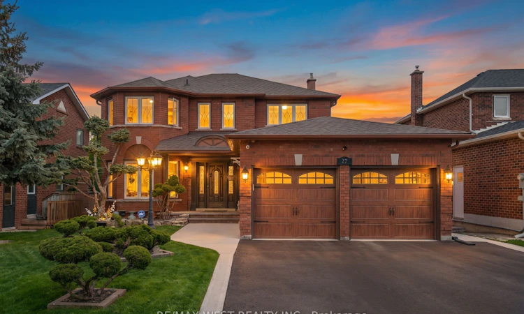27 Golden Meadow Road