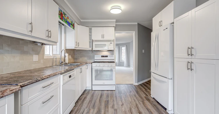 47 Mcveigh Drive, Barrie, ON, L4N 7E4 - 6