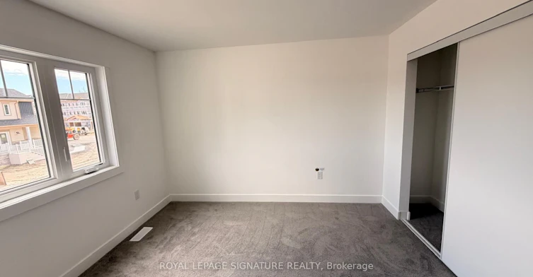 7 Flan Boulevard, Barrie, ON, L9J 0E1 - 4
