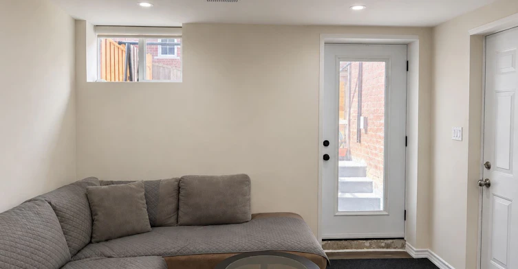 BSMT-4 Pinecliff Crescent, Barrie, ON, L4N 5V3 - 3