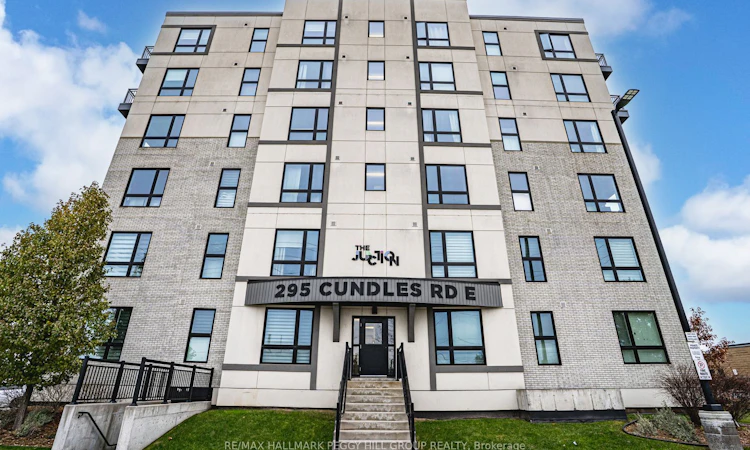 404-295 Cundles Road E