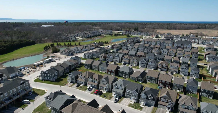 15 Hills Thistle Drive, Wasaga Beach, ON, L9Z 0J3 - 10