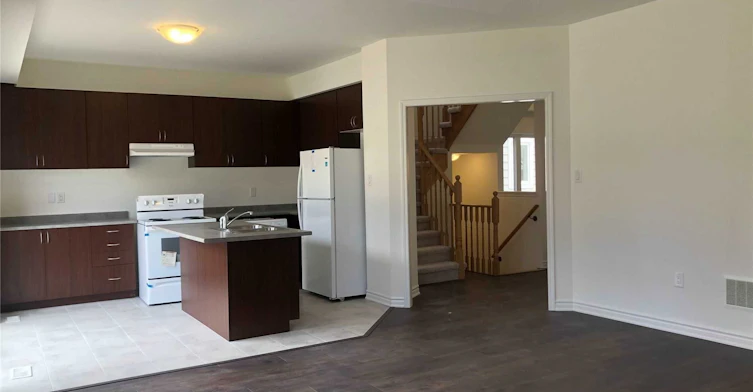 15 Hills Thistle Drive, Wasaga Beach, ON, L9Z 0J3 - 3