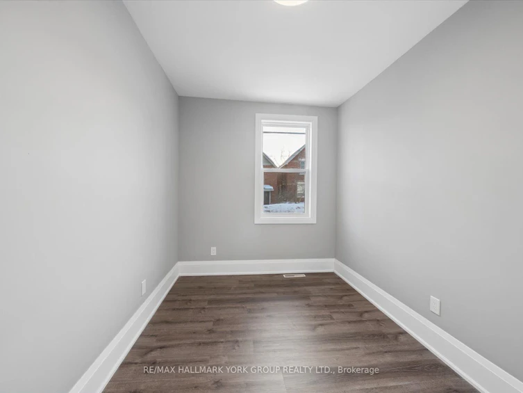 16 Albert Street N, Orillia, ON, L3V 5K1 - 28
