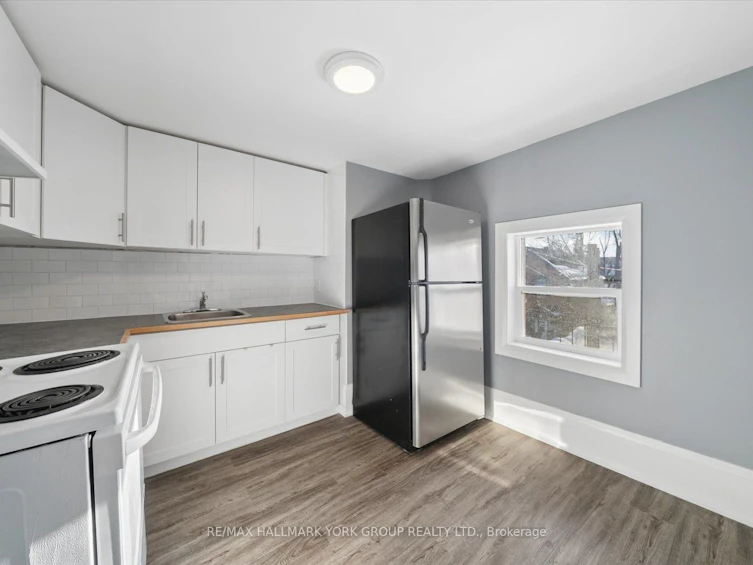 16 Albert Street N, Orillia, ON, L3V 5K1 - 7