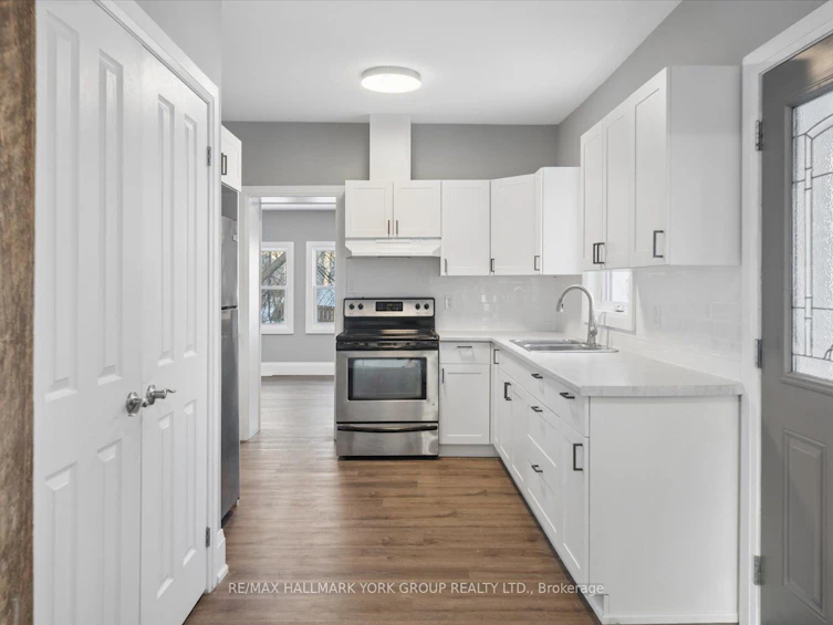 16 Albert Street N, Orillia, ON, L3V 5K1 - 22