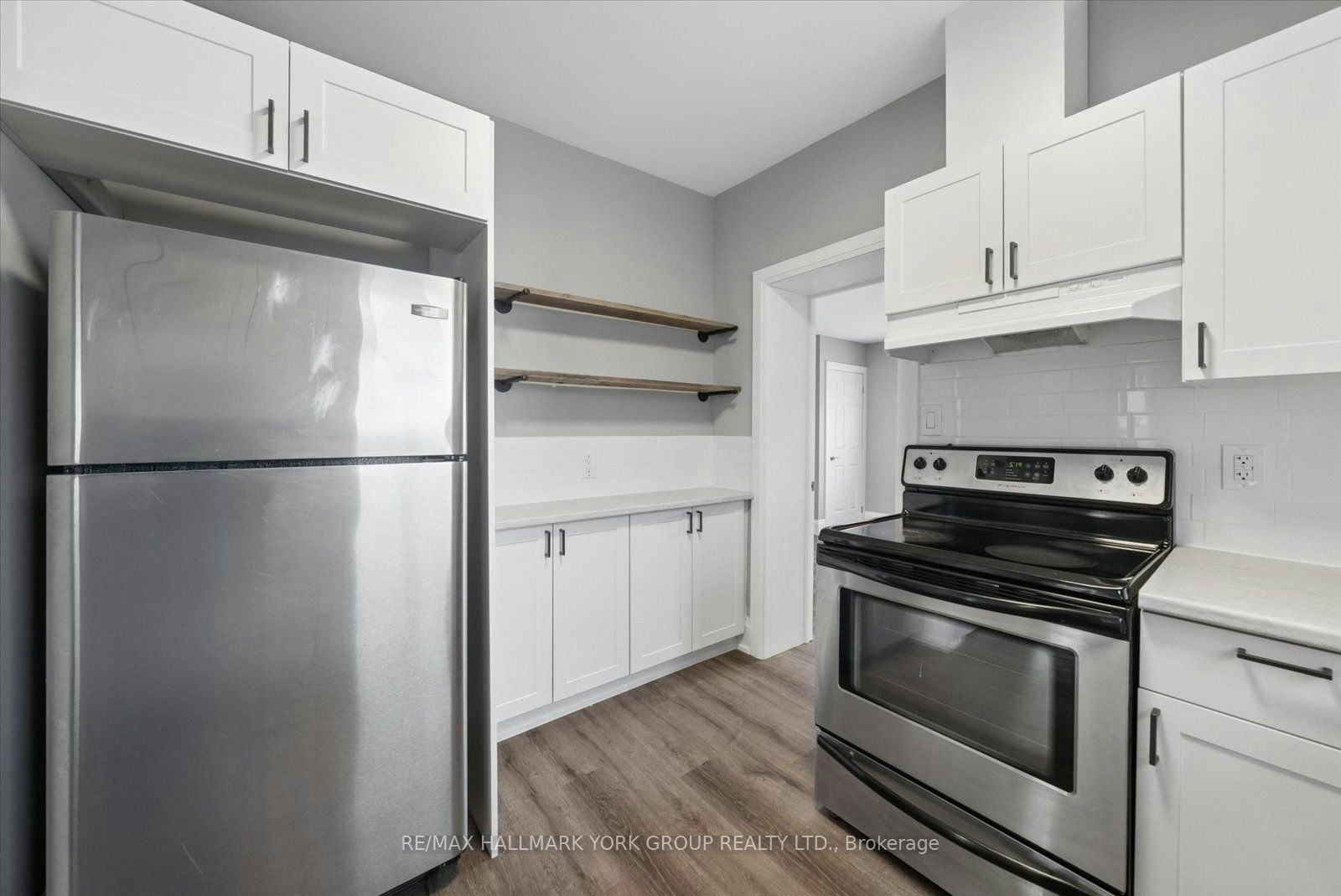 16 Albert Street N, Orillia, ON, L3V 5K1 - 23