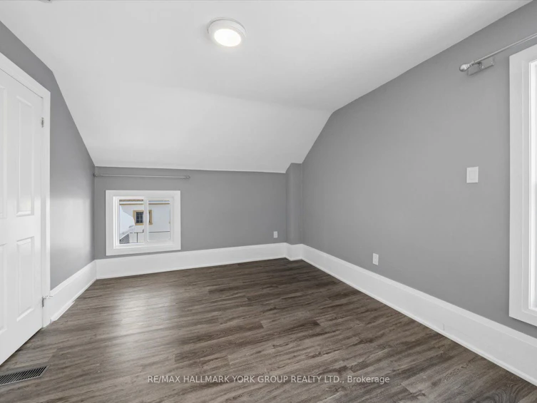 16 Albert Street N, Orillia, ON, L3V 5K1 - 17