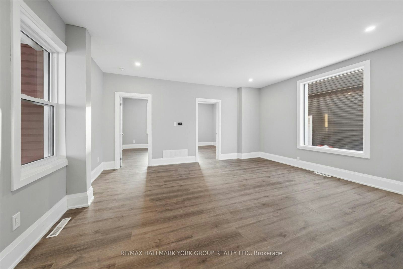 16 Albert Street N, Orillia, ON, L3V 5K1 - 27