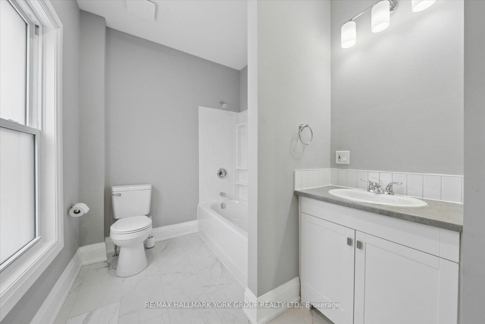 16 Albert Street N, Orillia, ON, L3V 5K1 - 35