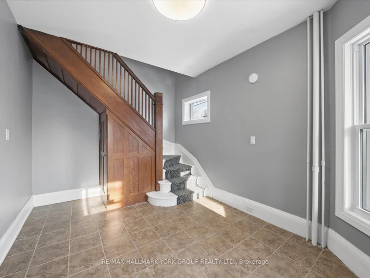 16 Albert Street N, Orillia, ON, L3V 5K1 - 3