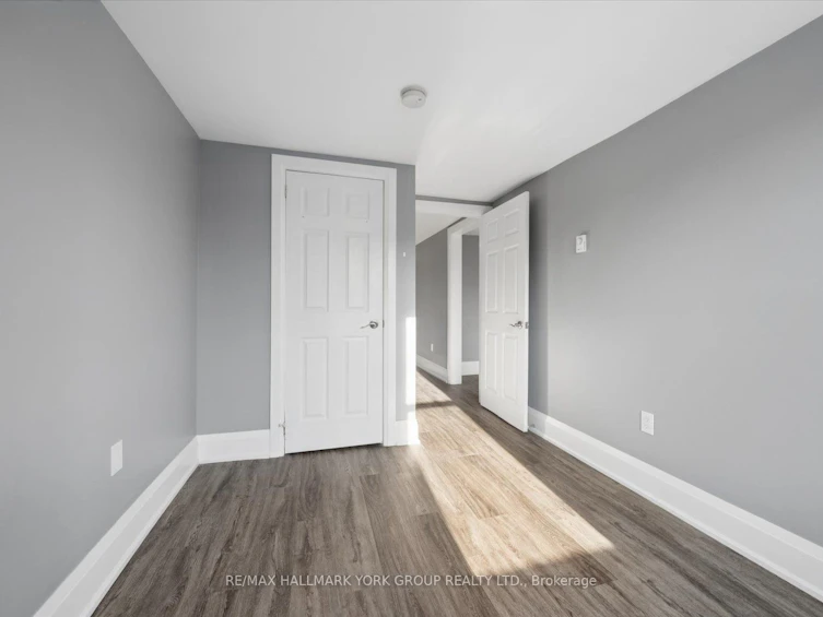 16 Albert Street N, Orillia, ON, L3V 5K1 - 14