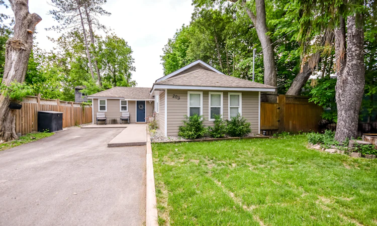 203 Southview Road