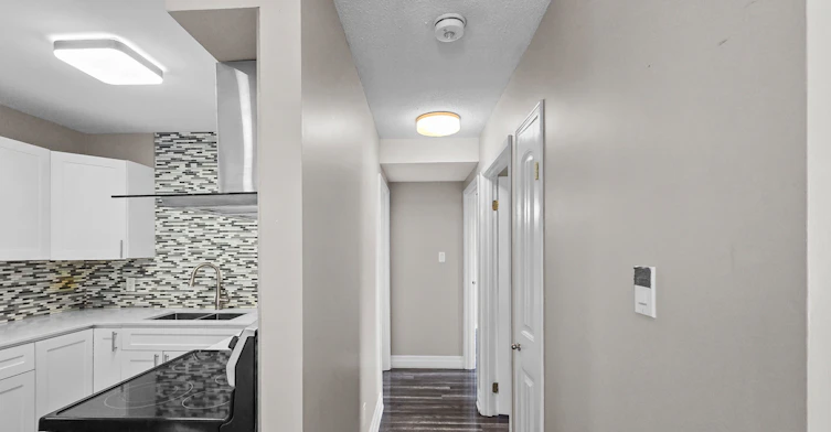 204-120 Bell Farm Road N, Barrie, ON, L4M 6J2 - 11