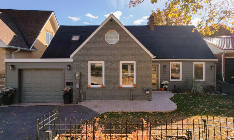 65 Shanty Bay Road