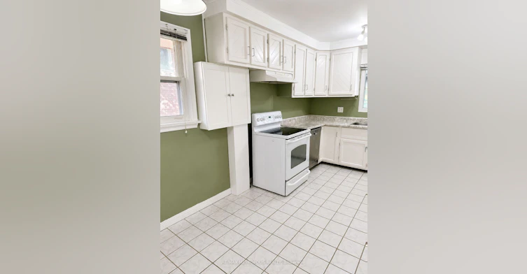 MAIN-266 Napier Street, Barrie, ON, L4M 1X9 - 3
