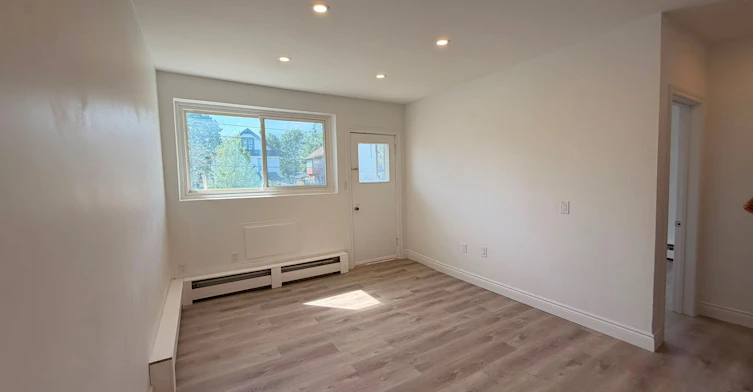 9-252 Mississaga Street W, Orillia, ON, L3V 3B8 - 2