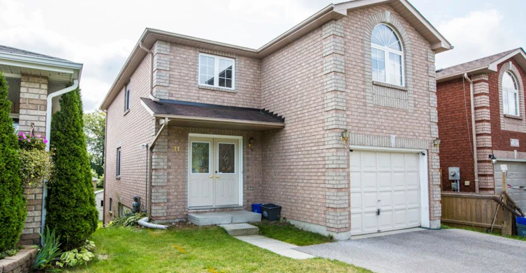 11 Butternut Drive, Barrie, ON, L4N 0E1