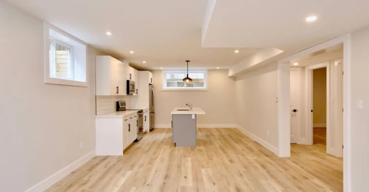 4 Centre Street, Barrie, ON, L4N 3L4 - 5