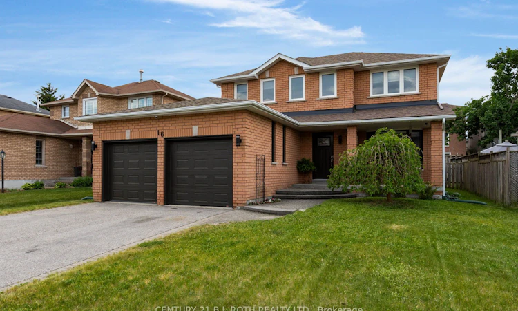 16 Longman Drive