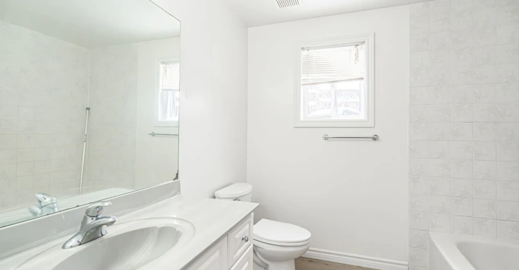 Lower-9 Kestrel Court, Barrie, ON, L4M 6P6 - 10