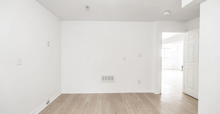 Lower-9 Kestrel Court, Barrie, ON, L4M 6P6 - 9