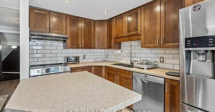 84 Butternut Drive, Barrie, ON, L4N 9Z6 - 10