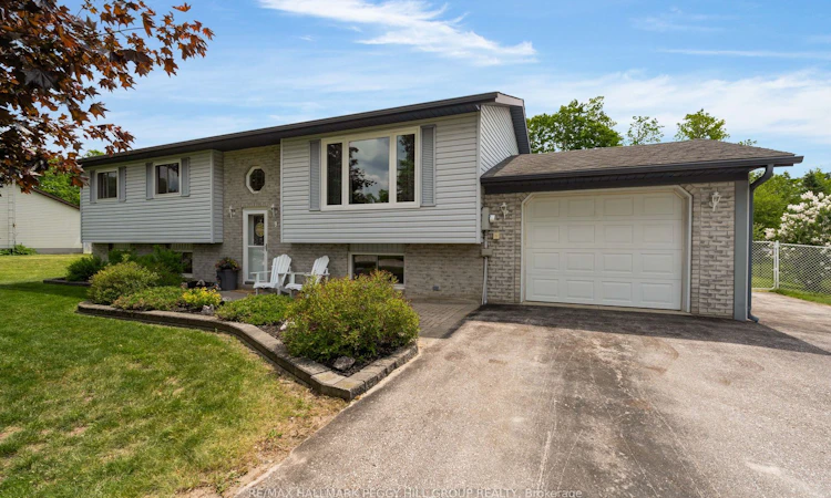 9 Adams Avenue