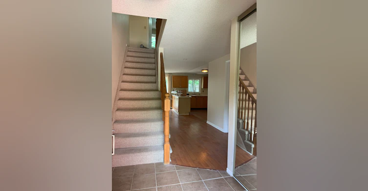 Upper-29 Irwin Drive, Barrie, ON, L4N 7A6 - 2