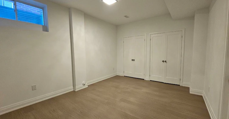 Lower-63 Victoria Wood Avenue, Springwater, ON, L9X 1Z8 - 13