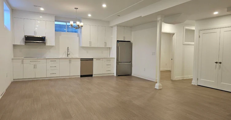 Lower-63 Victoria Wood Avenue, Springwater, ON, L9X 1Z8 - 7