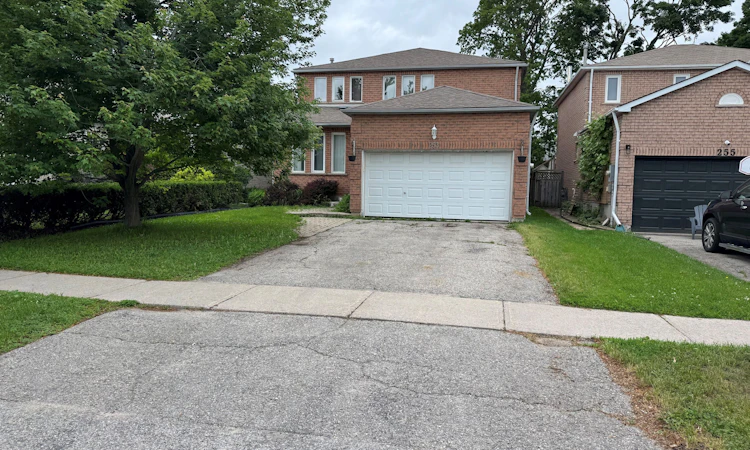 253 Hickling Trail