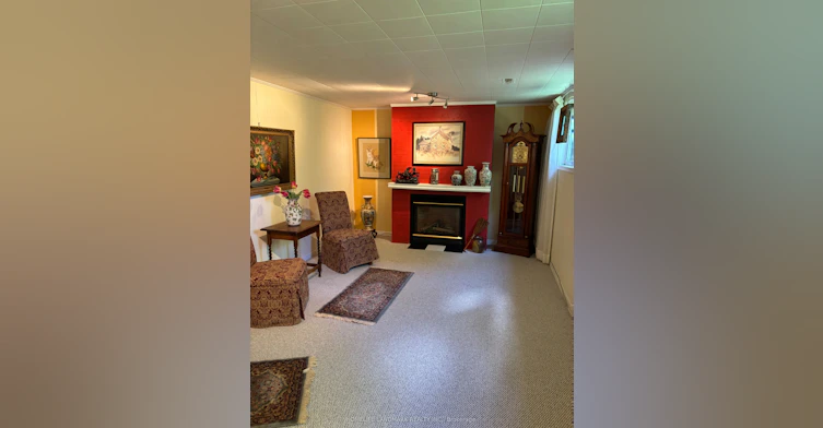 114 Steel Street S, Barrie, ON, L4M 2G2