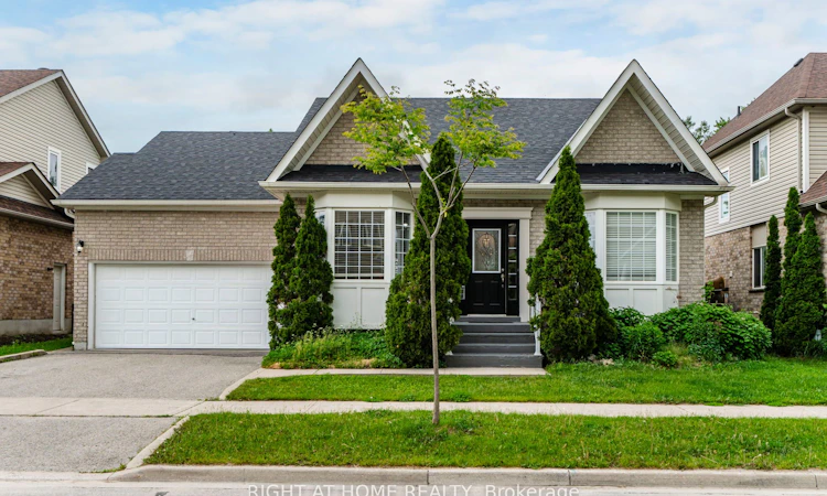 13 Thrushwood Drive