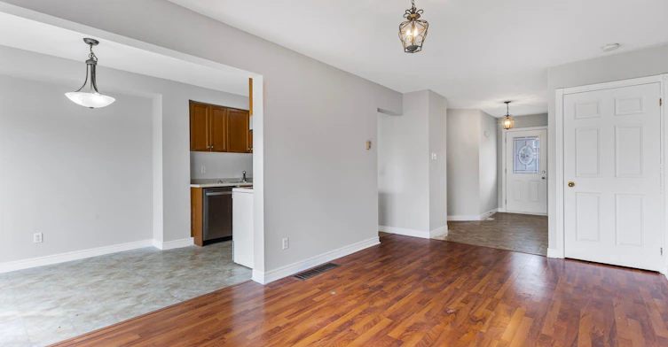 57 Michael Crescent, Barrie, ON, L4M 6Z2 - 4