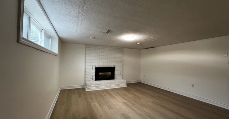 LOWER-420 Grove Street E, Barrie, ON, L4M 5R9 - 5