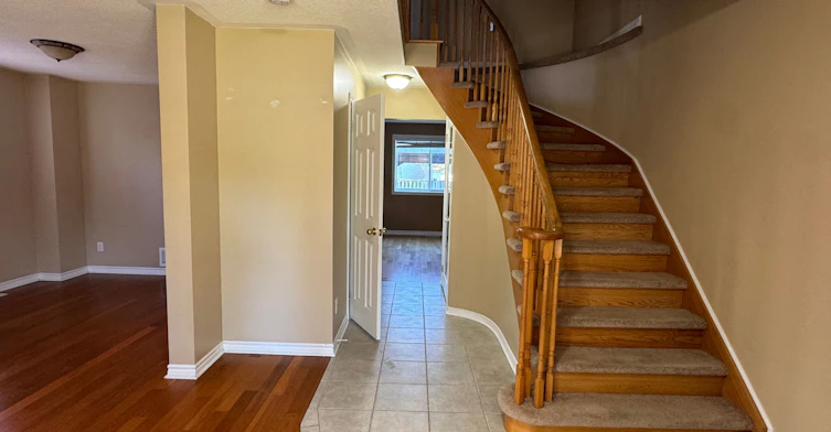82 Kenwell Crescent, Barrie, ON, L4N 0Z6 - 2