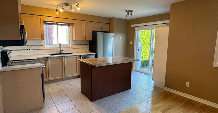 82 Kenwell Crescent, Barrie, ON, L4N 0Z6 - 3