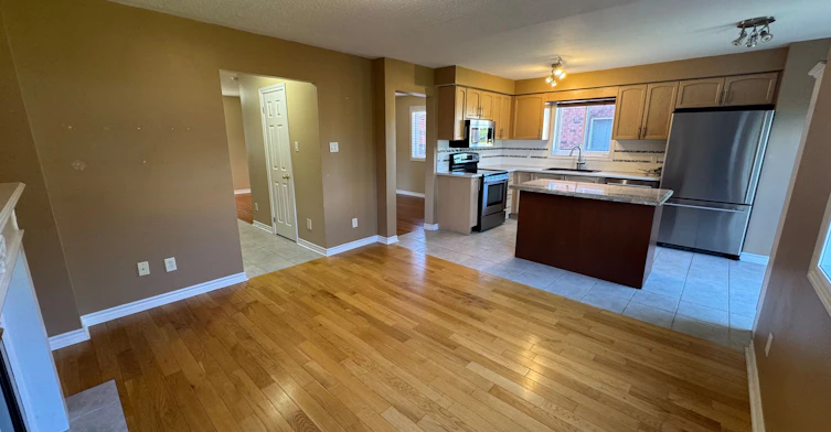 82 Kenwell Crescent, Barrie, ON, L4N 0Z6 - 4